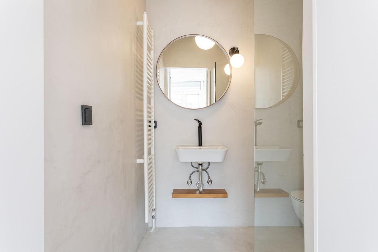 דירות אתונה Luxury Penthouse On Akadimias With 2 Bed & 2 Bath מראה חיצוני תמונה