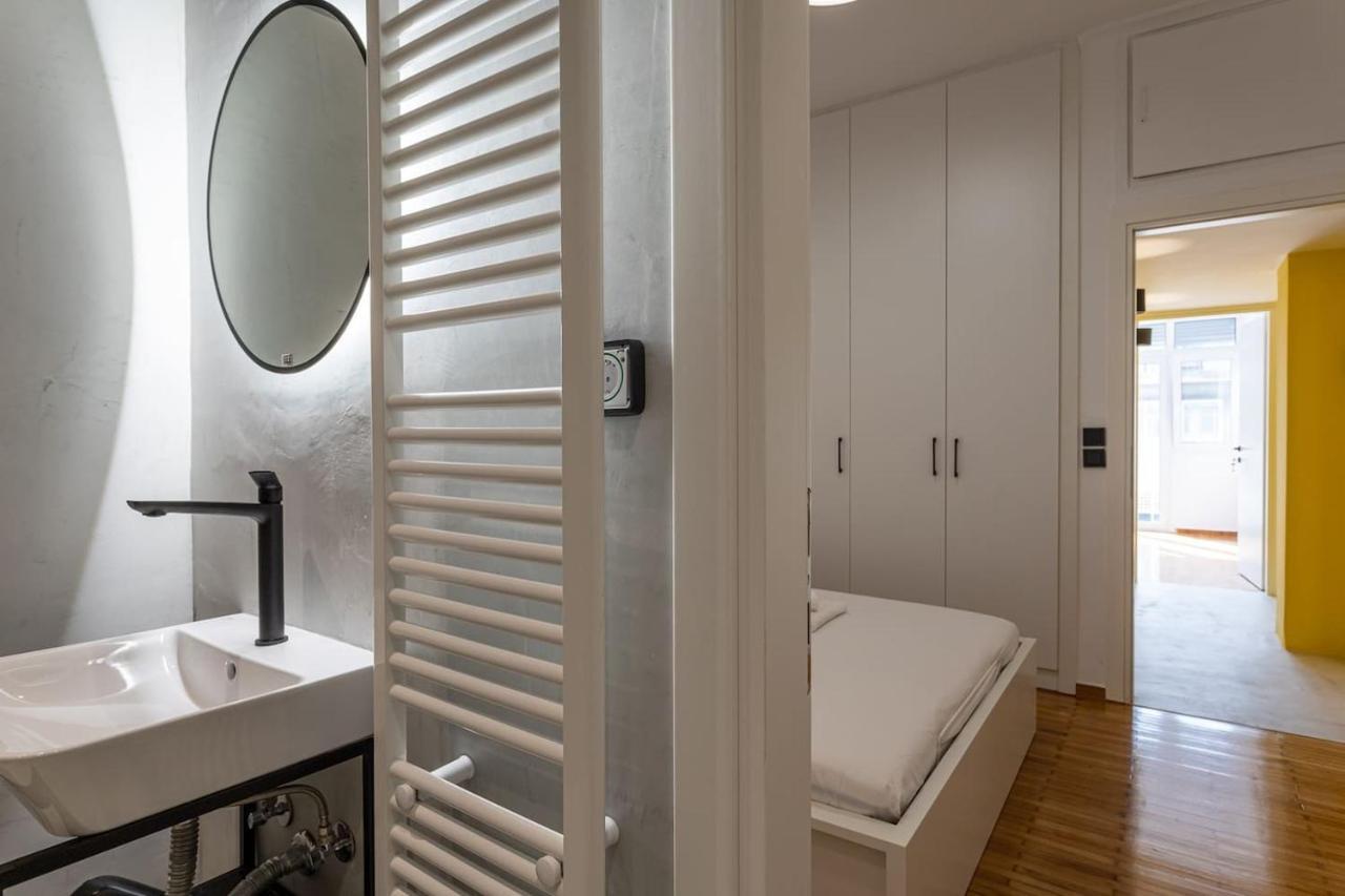 דירות אתונה Luxury Penthouse On Akadimias With 2 Bed & 2 Bath מראה חיצוני תמונה