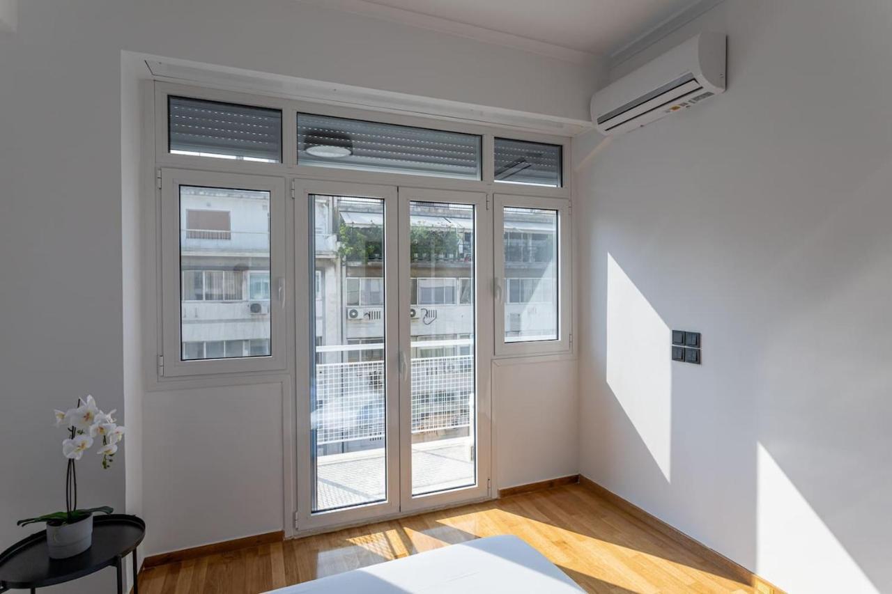 דירות אתונה Luxury Penthouse On Akadimias With 2 Bed & 2 Bath מראה חיצוני תמונה