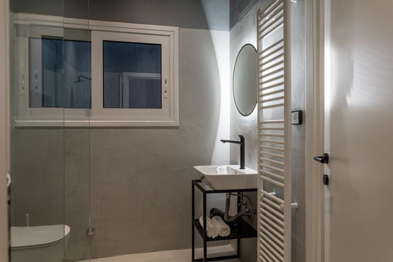 דירות אתונה Luxury Penthouse On Akadimias With 2 Bed & 2 Bath מראה חיצוני תמונה