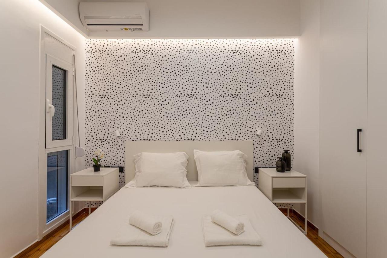 דירות אתונה Luxury Penthouse On Akadimias With 2 Bed & 2 Bath מראה חיצוני תמונה